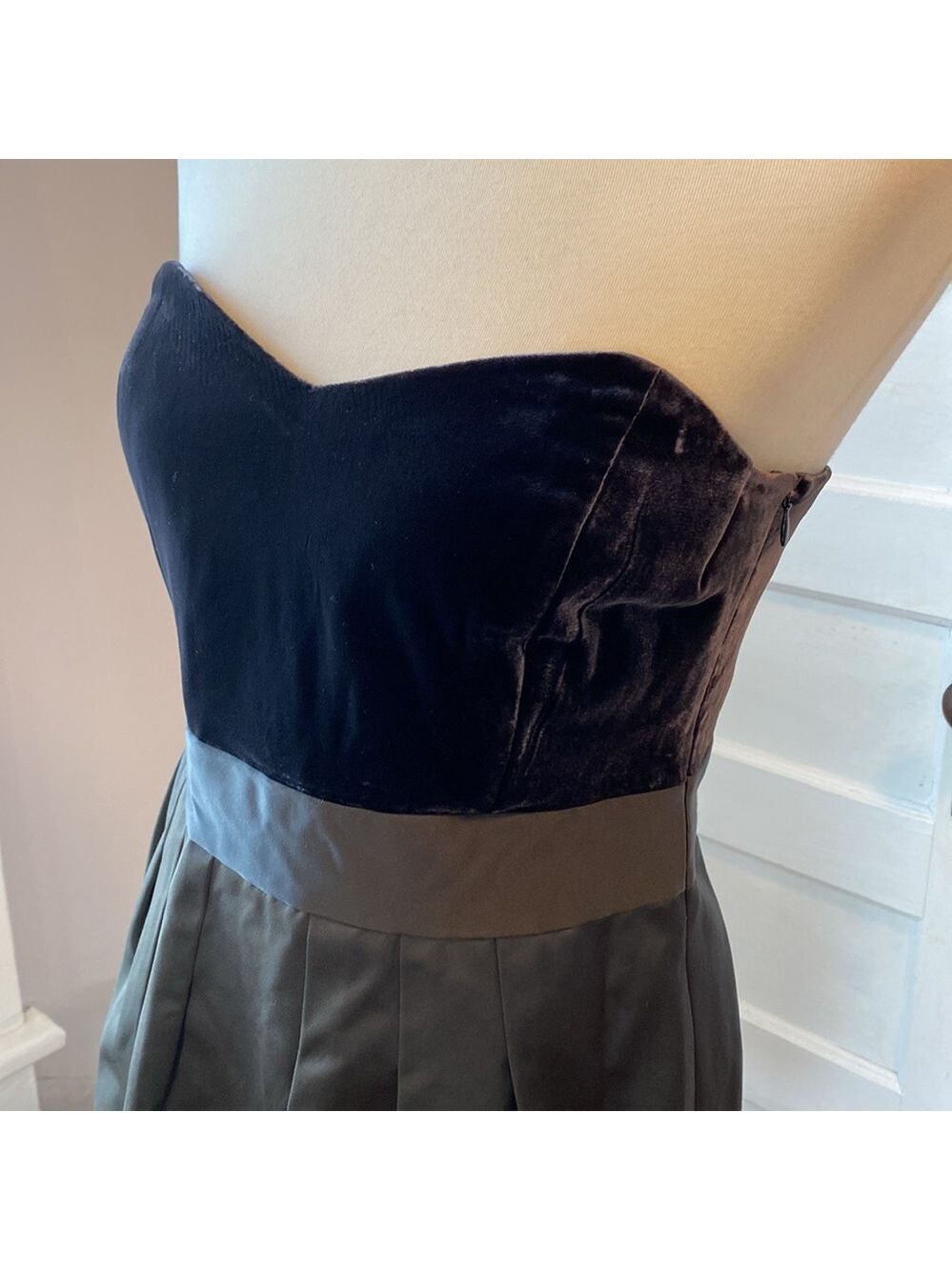 NWT Theory Chanesa Velvet & Silk Dark Brown Strapless Dress, Size 12 - Picture 11 of 17